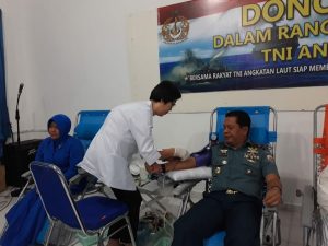 Peringati Hari jadi ke 73 TNI AL, Danlatamal IV Donor Darah