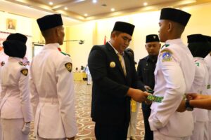 Kukuhkan Paskibra Bintan, Bupati Roby: Jalankan Amanah Besar Ini
