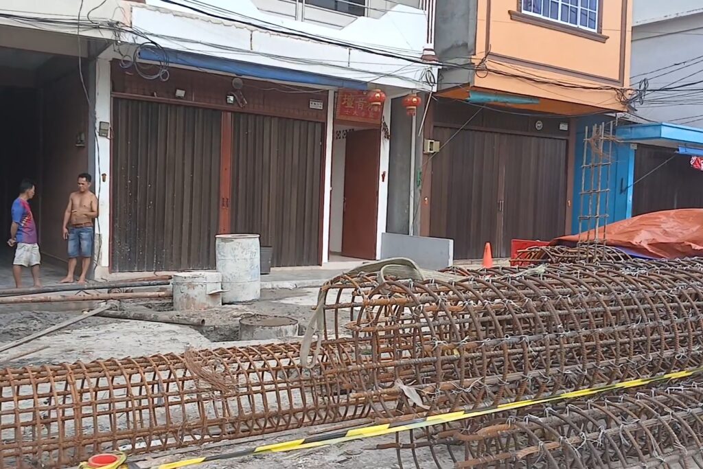 Miris, Proyek Rp3,9 Miliar Pakai Besi Kusam dan Berkarat