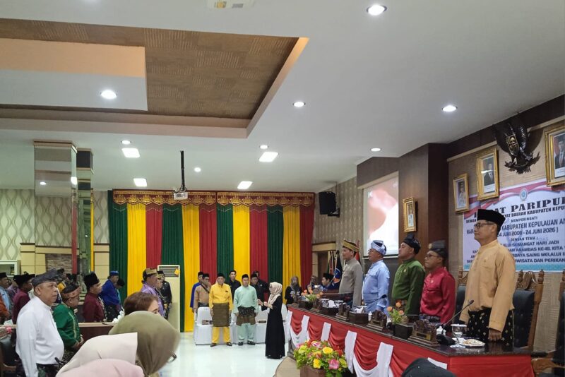 ‎Sidang dipimpin langsung oleh Ketua DPRD Kabupaten Kepulauan Anambas, Rian Kurniawan, didampingi unsur pimpinan
